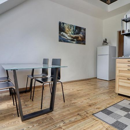 Zenloft Apartman Eger Eksteriør billede