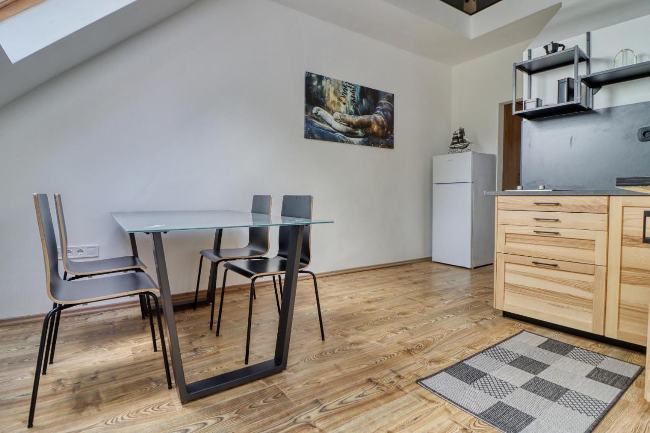 Zenloft Apartman Eger Eksteriør billede